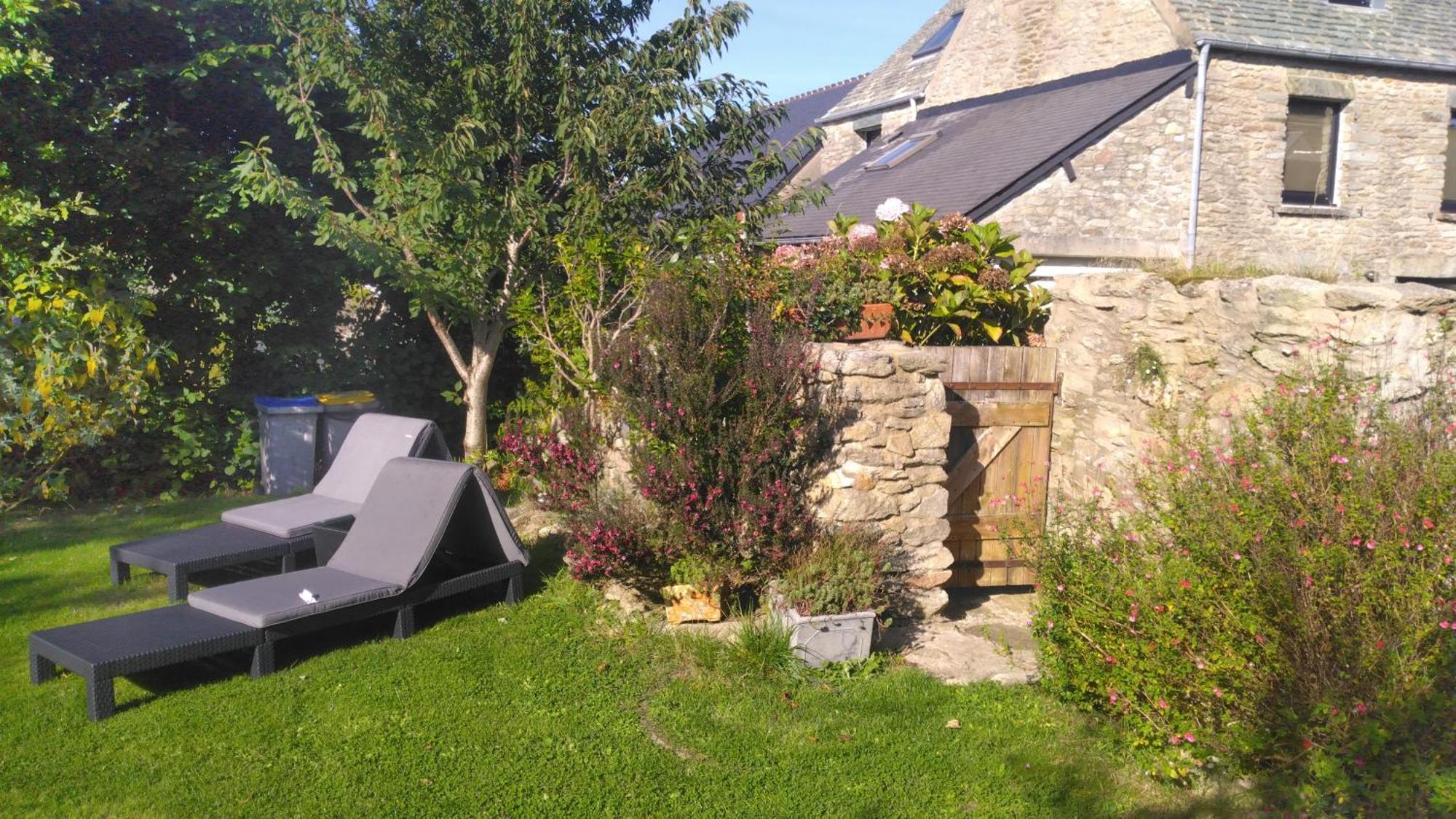 Gite La Fontaine Des Pres Cherbourg-en-Cotentin Bagian luar foto